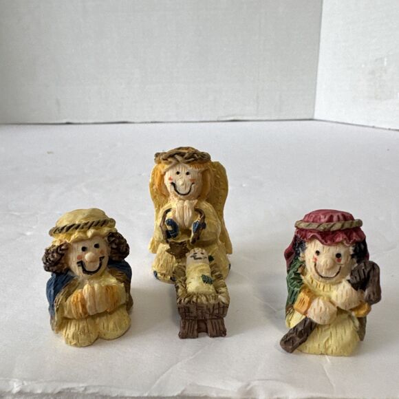 GIFTCO Vintage Holy Nativity Miniatures 11 Piece Set Polystone- Excellent In Box - Picture 5 of 11